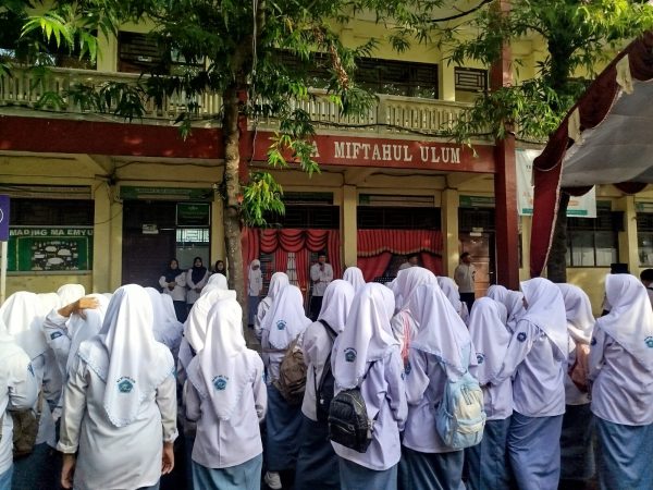 Motivasi Inspiratif Bapak Ridwan Bangkitkan Mental Sukses Siswa MA Miftahul Ulum Ngemplak